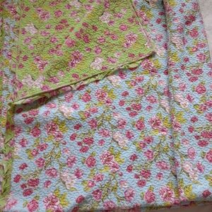 Cynthia Rowley Anthropologie 3 piece floral cotton quilt reversible 2 shams